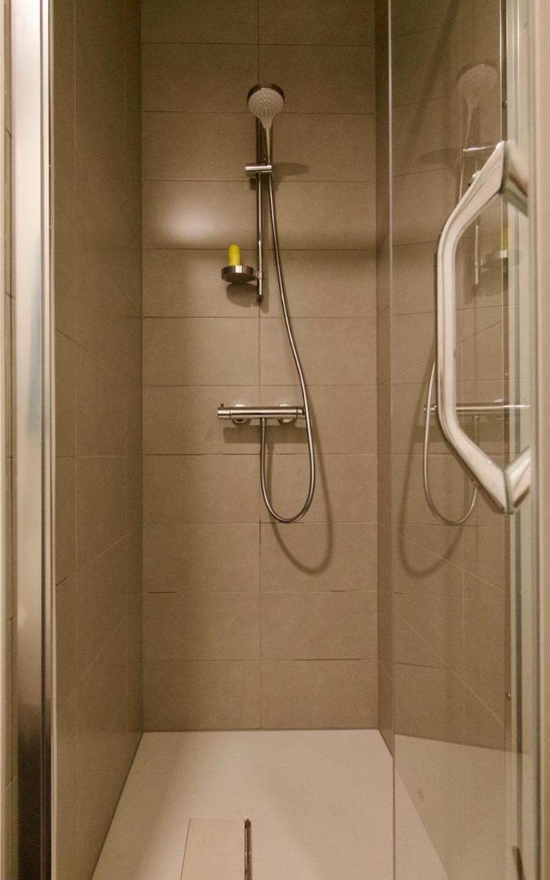 Cosy Renovated For Two In T114 *